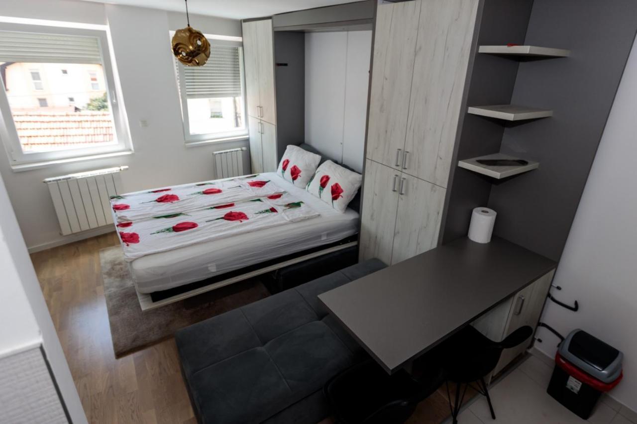 Apartman Skver Tuzla Exterior foto